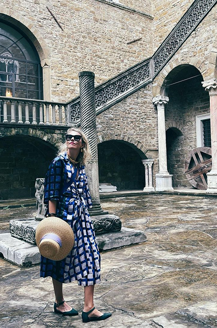 Вот теперь нулевые точно вернулись: Ксения Собчак и Ульяна Цейтлина вместе путешествуют по Италии Новости