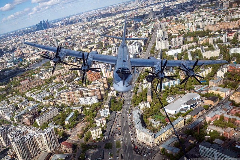 Москва из кабины самолета Ил-78 Москва из кабины самолета Ил-78