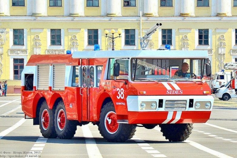 Экспериментальный ЗИЛ-Sides VMA-30 - самый красивый советский пожарный автомобиль 