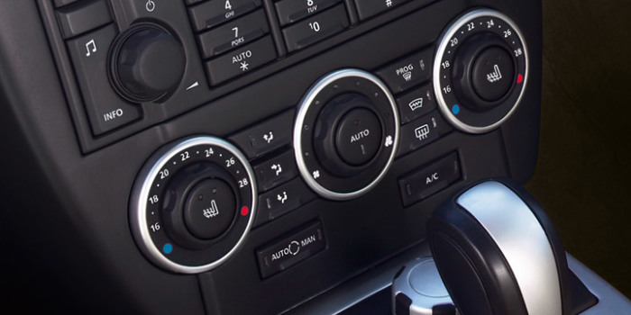 5 практичных советов, которые справятся с запотеванием стекол в автомобиле автомобиль,водителю на заметку,запотевание,конденсат,стекло