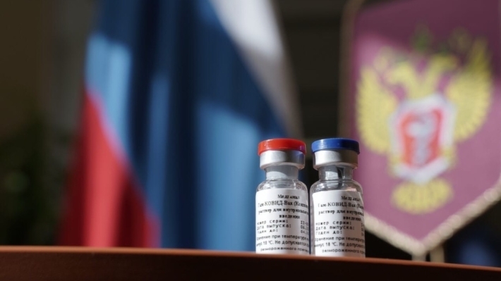 Российская вакцина остается предметом споров для многих стран