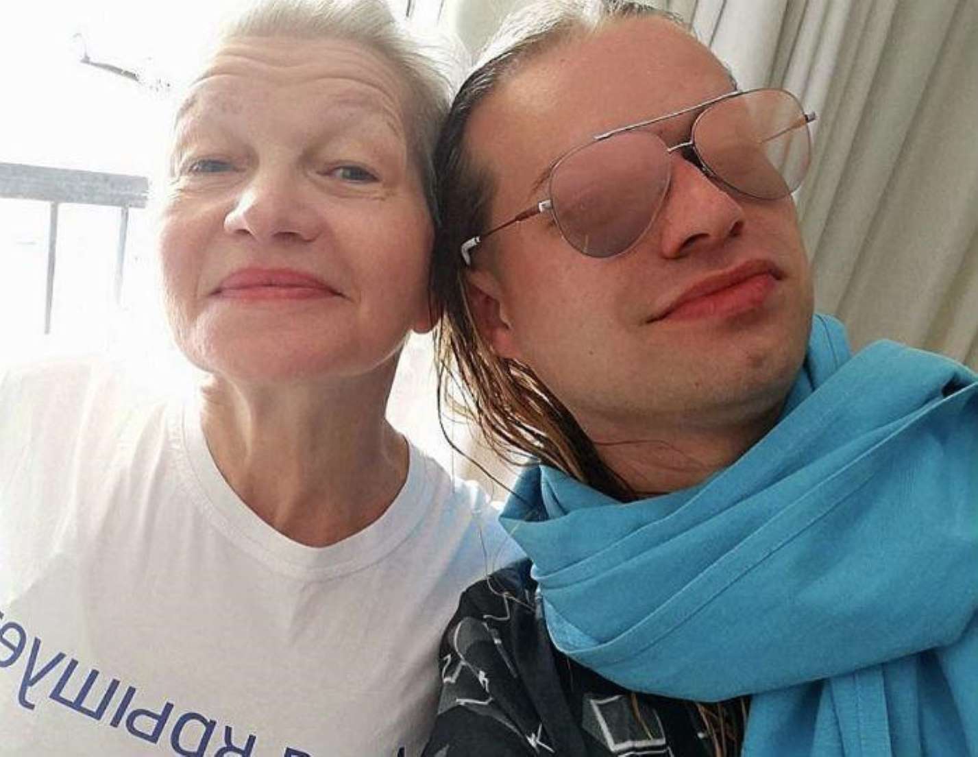 В сети обсуждают откровенное фото 65-летней жены Гогена Солнцева