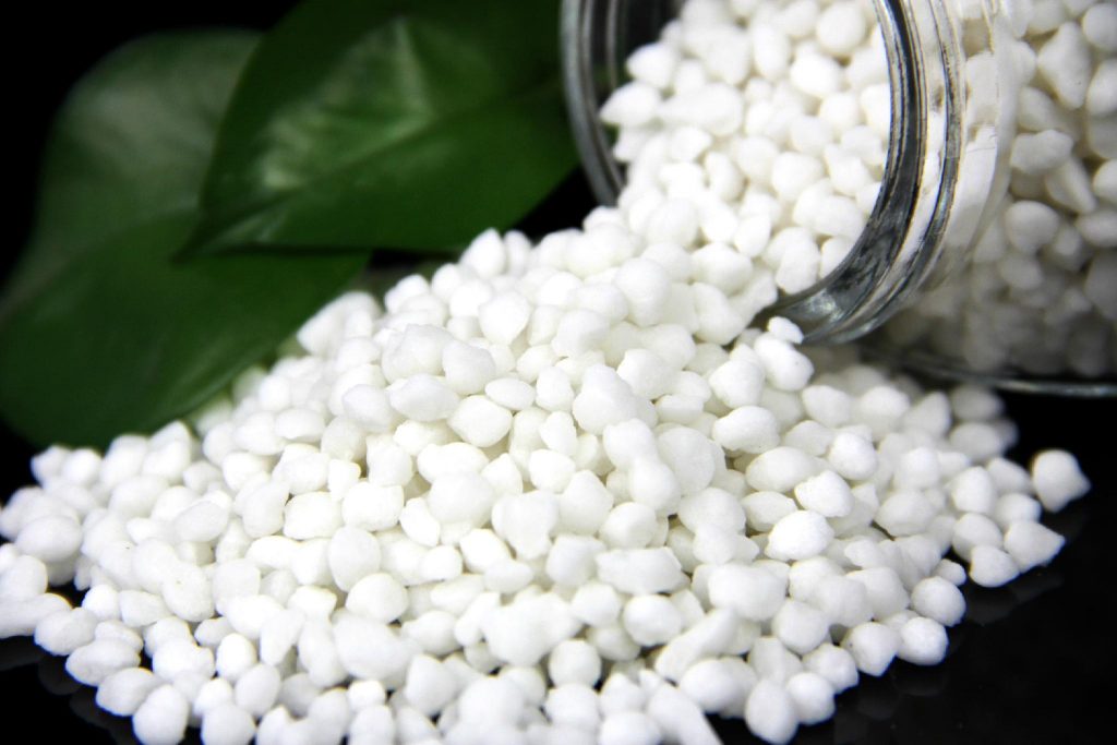 аммонийные соли в почве. аммоний сульфат аммония. сульфат натрия удобрение. содержание аммонийного азота в почве. сульфат аммония удобрение.