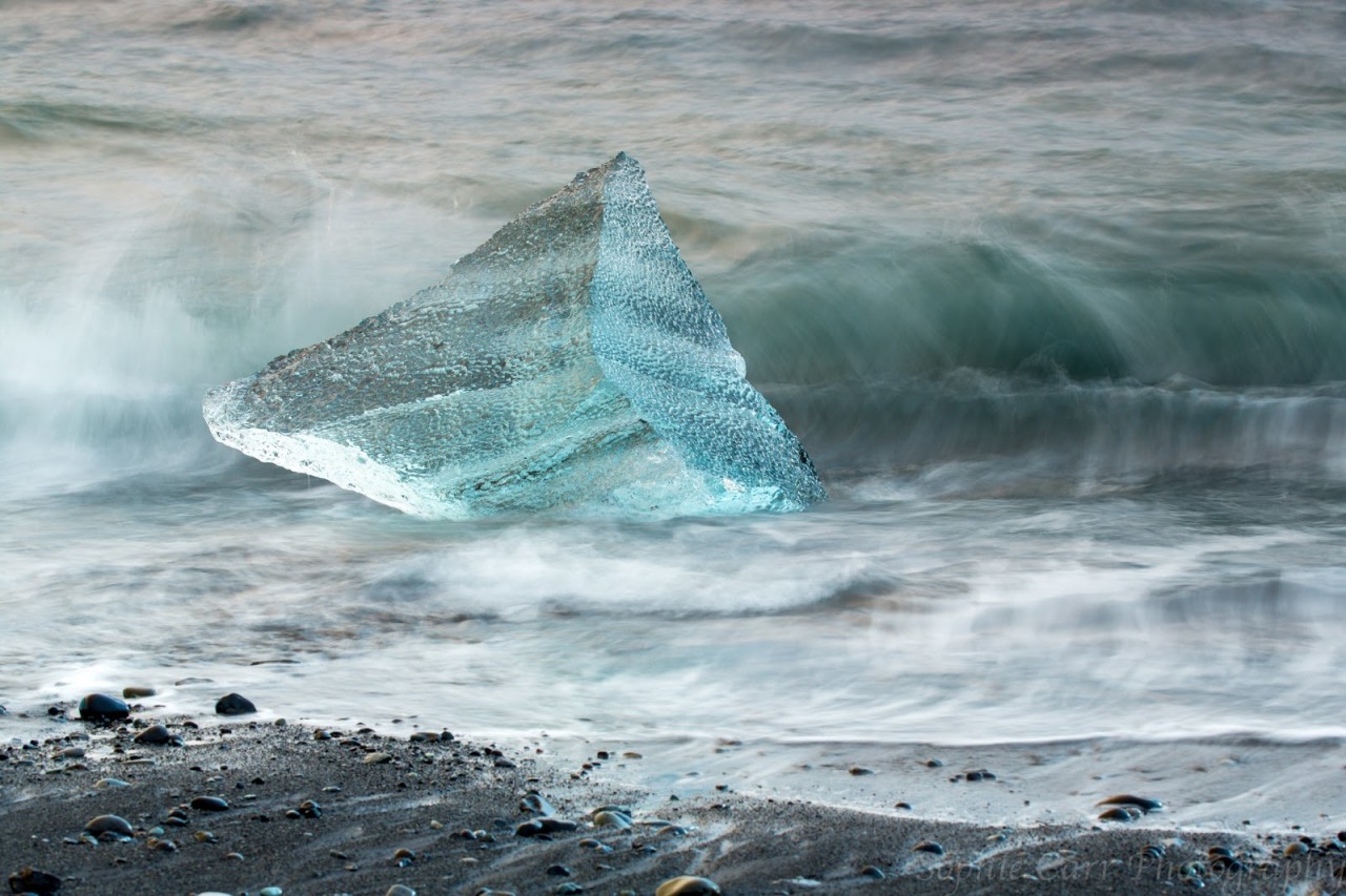 Iceberg & Waves 3 C