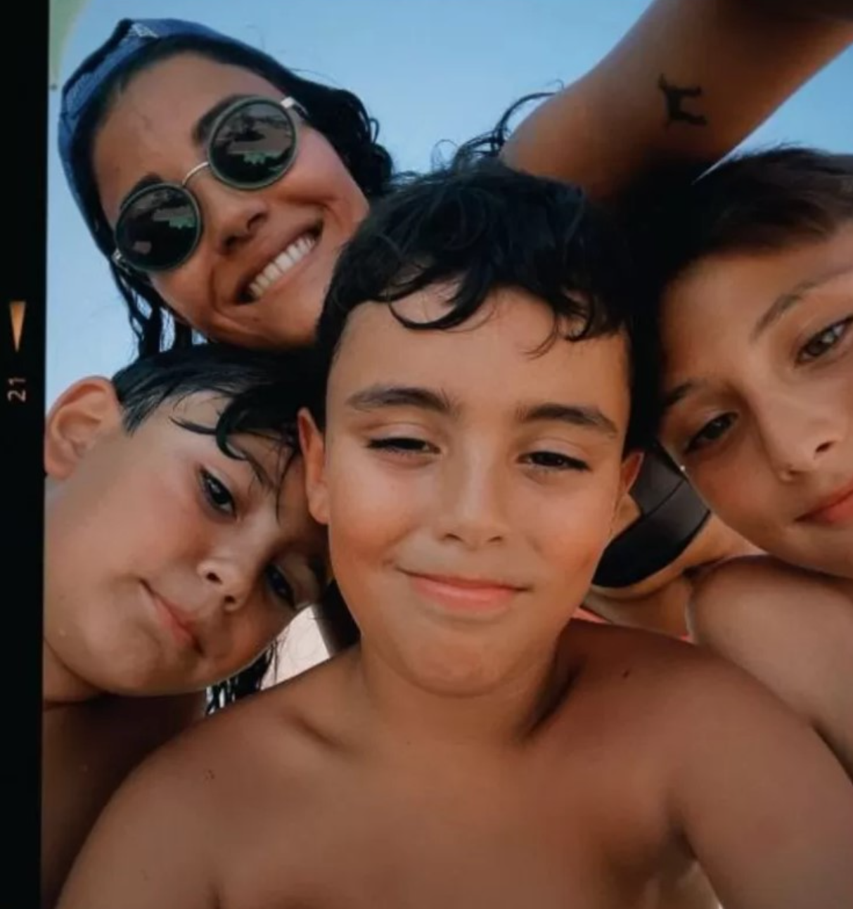 Почему наследники не общаются с отцом: что известно о детях Александра Гордона Почему наследники не общаются с отцом: что известно о детях Александра Гордона Гордон, телеведущего, Александра, Нозанин, Александр, двоих, отцом, фотосоцсетиВ, романов, также, имени, детей, общаться, жизни, когда, личной, супруги, 2014м, несколько, Марией