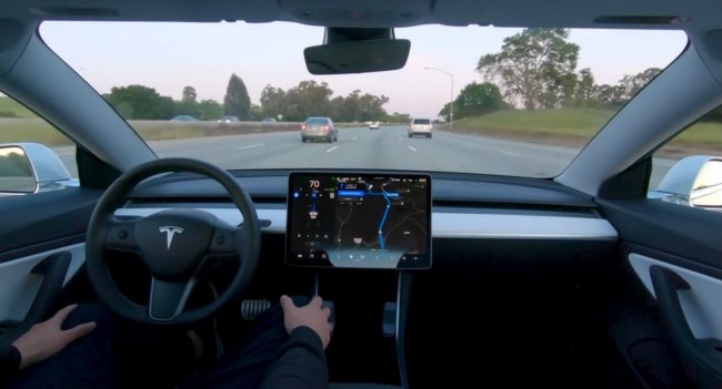 Компания Теsla испытывает очередные проблемы из-за за несовершенного «автопилота» Автомобили