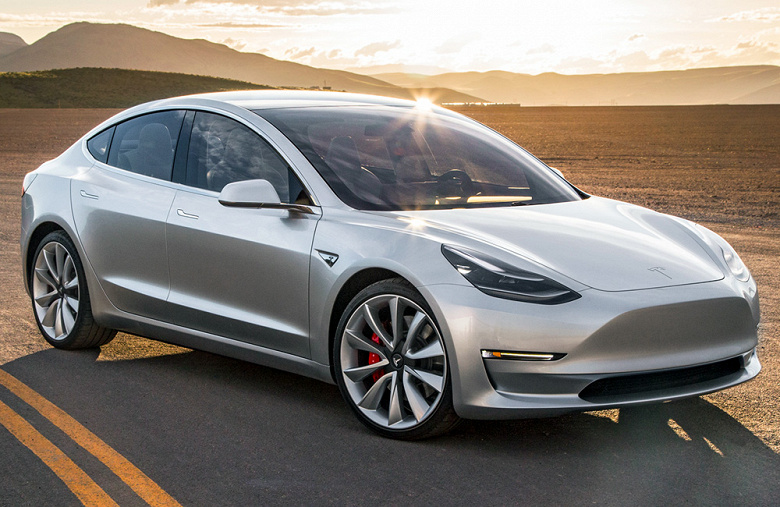 Tesla отзывает в США почти 600 000 автомобилей