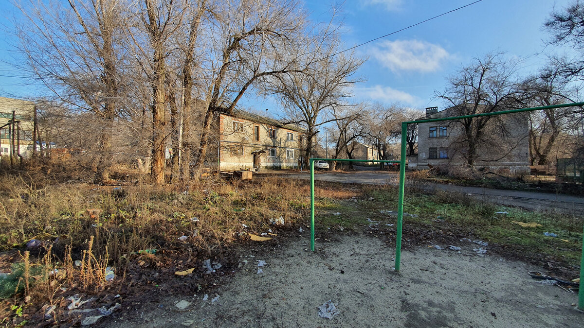 Посетил волгоградское гетто и увидел истинное лицо города поселке, только, здесь, одного, площадка, гетто, увидел, истинное, является, промышленных, волгоградское, Замечетинский, можно, удалось, Посетил, нахождения, время, ЗамечетинскийЗа, городаДетская, встретить