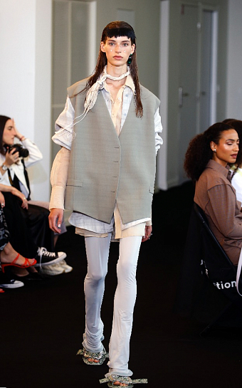 Мастхэв лета: мужские жилеты, и как их носить Мастхэв лета: мужские жилеты, и как их носить гардероб,мода и красота,модные тенденции,одежда и аксессуары