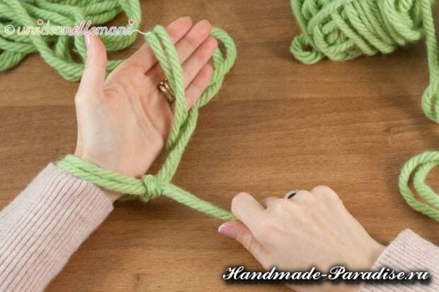 Вязание руками объемного шарфа: мастер-класс 1
