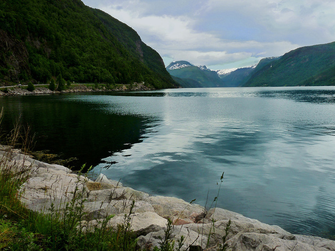 Самые знаменитые фьорды Норвегии пейзажи
