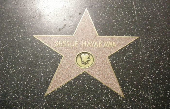Звезда Хаякавы на Голливудской аллее славы. /фото:thevintagenews.com