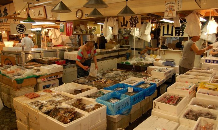 Самый большой в мире рыбный рынок