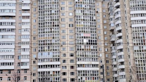 УК в Петербурге незаконно обязала жильцов дома платить за ремонт