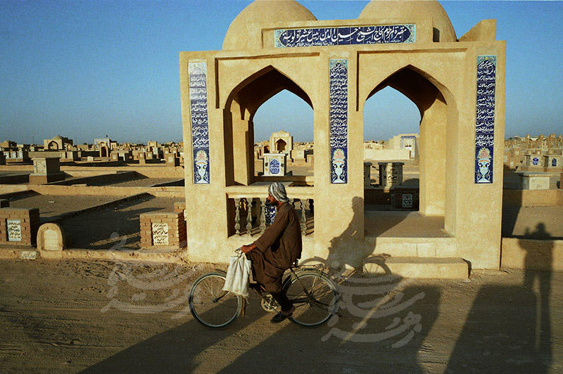 «Долина мира» – гигантское исламское кладбище «Долина мира» – гигантское исламское кладбище Путешествия,фото