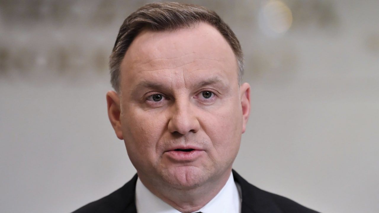 Алиханов предложил подарить карту президенту Польши Дуде за слова о Балтике