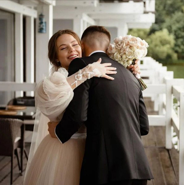 Сын Валерии женился: Трогательные фото со свадебной церемонии