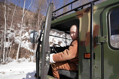 Фото путин и ядерный чемоданчик