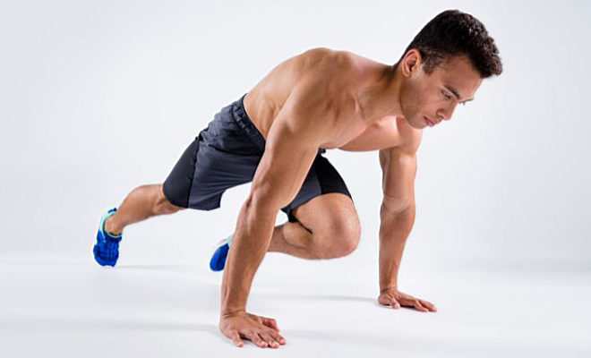Топ-10 простых упражнений, которые помогут держать тело в тонусе положение, чтобы, мышцы, вдохе, начните, выдохе, корпус, левой, слегка, исходное, комфортное, Исходное, вытянуты, повторите, ногой, Следите, секунд, упражнений, вернитесь, вперед
