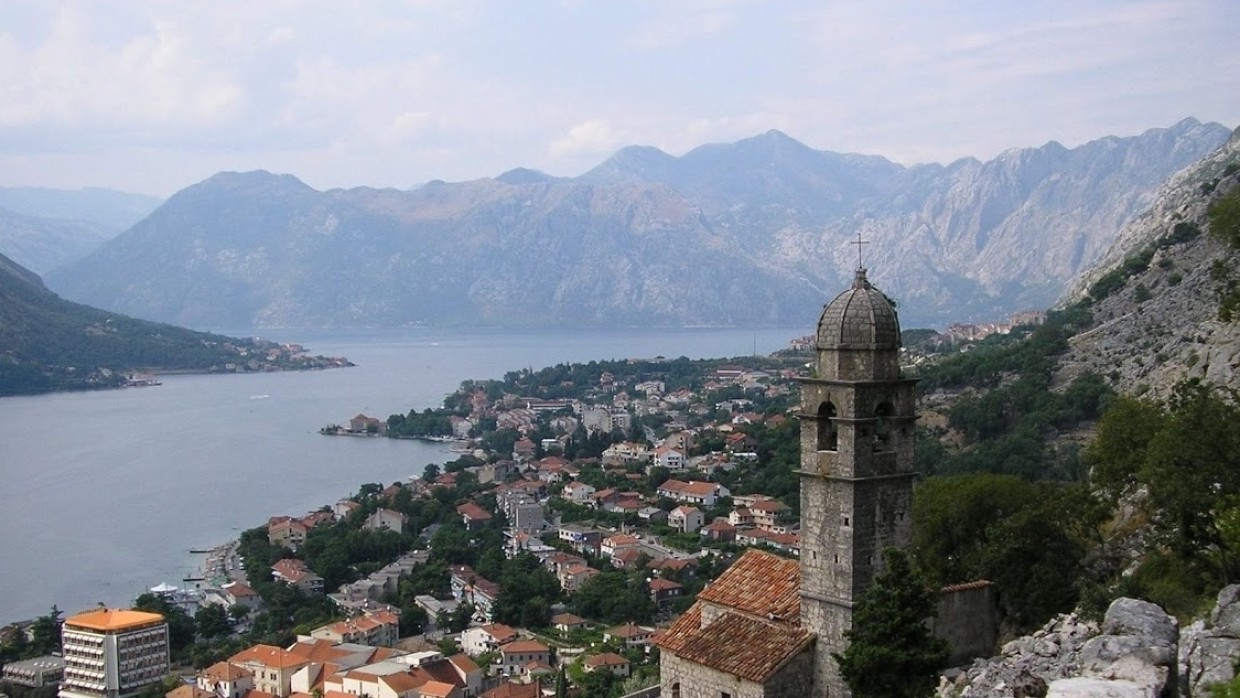 Черногория начинает делать бесплатные ПЦР-тесты одной из категорий туристов
