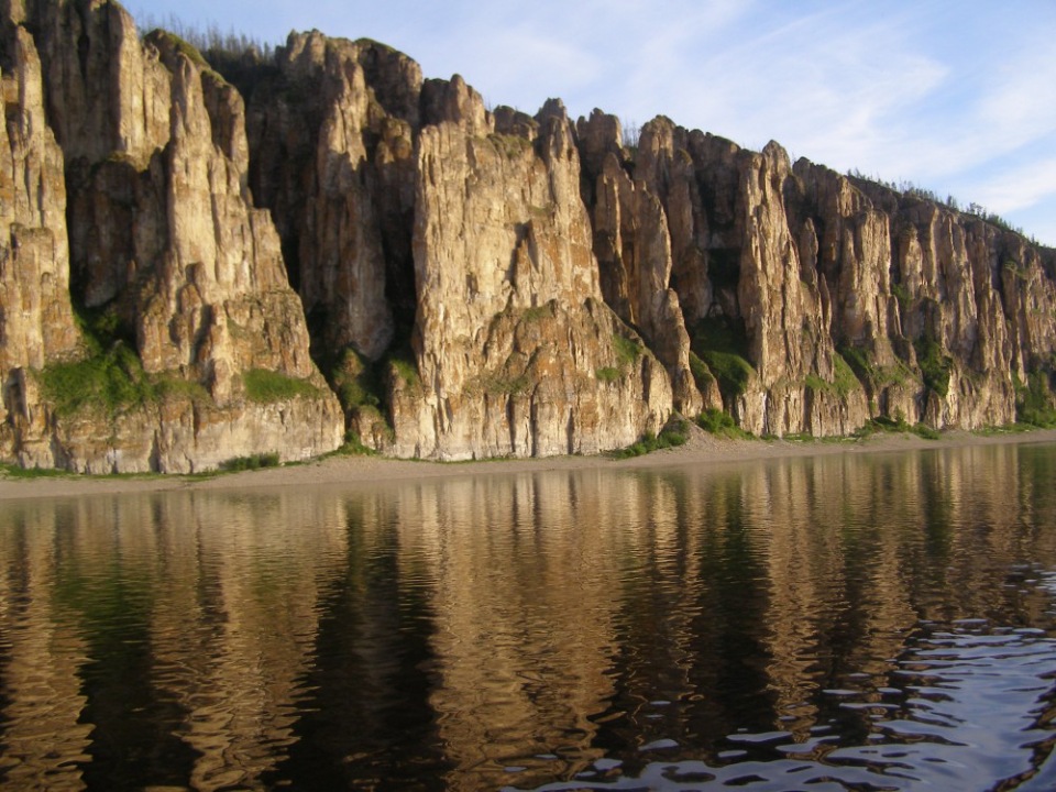 Круиз из Якутска по Лене с посещением Ленских столбов 