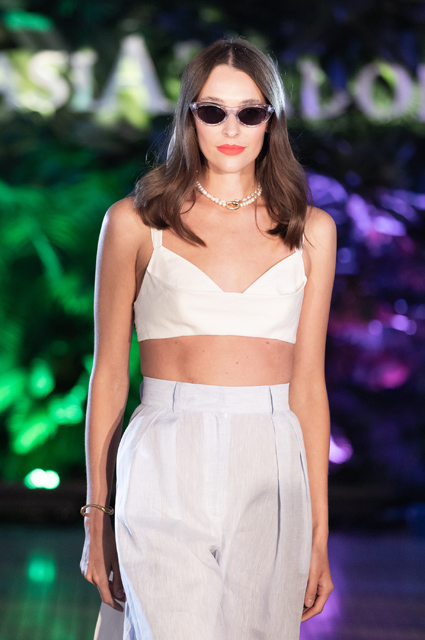 Виктория Лопырева, Полина Аскери, Яна Рудковская и другие на показе Анастасии Задориной Светская жизнь