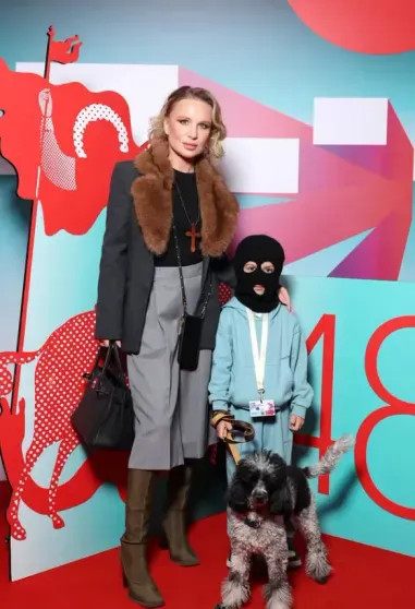 Валерия Гай Германика вышла в свет с младшим сыном Германика, которая, Валерия, сыномВалерия, Емельяненко, Германики, прошлом, вместе, ГерманикаВалерия, который, Александре, спортсмене, известно, фильм, документальный, вышел, Валерии, СеверинаНедавно, девятилетняя, мамой