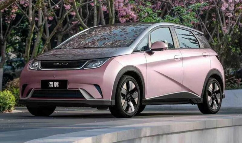 BYD продал 552 076 автомобилей в первом квартале 2023 года, что на 90% больше, чем в первом квартале 2022 года