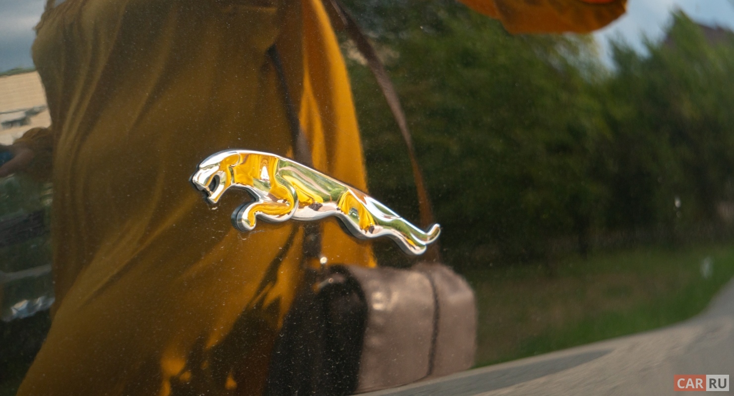 На продажу выставили редчайший гоночный Jaguar из 90-х стоимостью 152 млн рублей