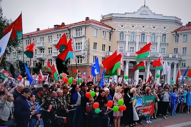 СМИ сообщили, что на акции протеста вышли около 250 тысяч белорусов СМИ сообщили, что на акции протеста вышли около 250 тысяч белорусов Политика