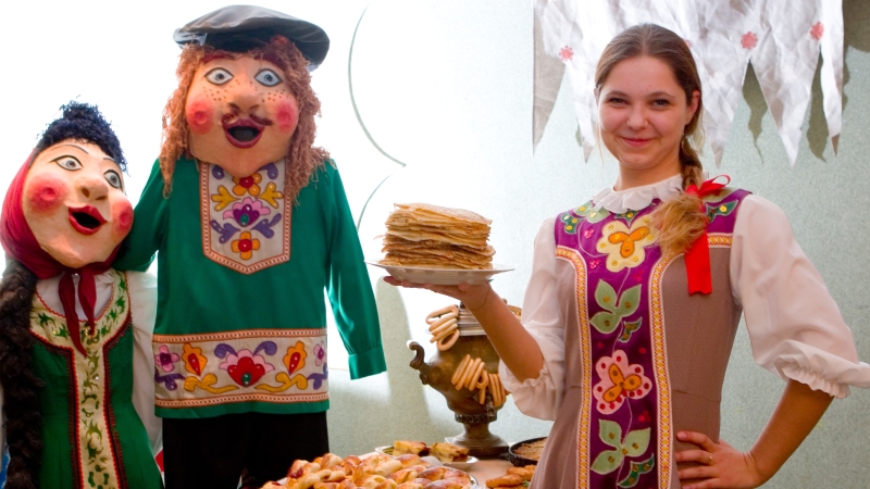 В советские времена празднование Масленицы на столах все-равно всегда стояли блины.