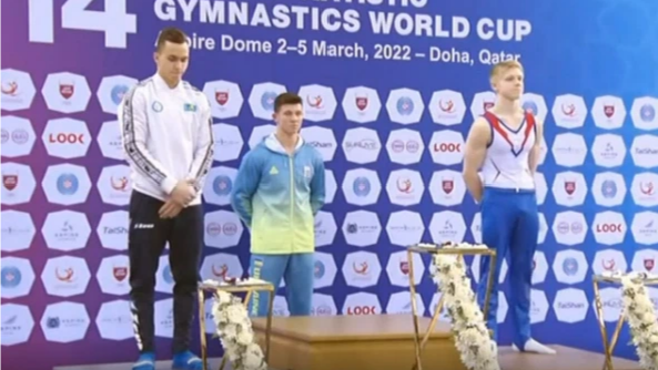 Вы уже видели, как Иван Куляк, российский гимнаст, вышел на церемонию награждения, не накинув кофту. Блогеры,геополитика,общество,Политика