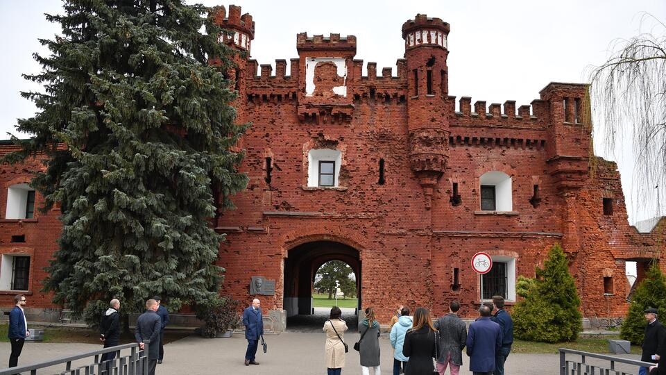 На реконструкцию Брестской крепости направят более 493 млн рублей