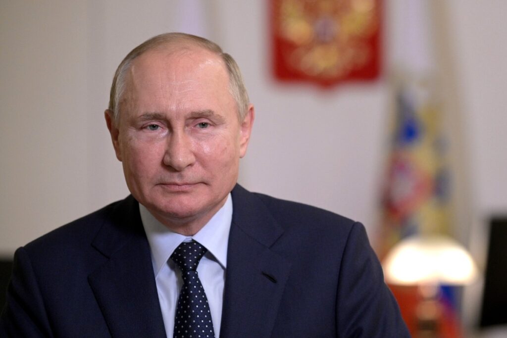 Путин: Российская экономика сохранит открытость и укрепит суверенитет