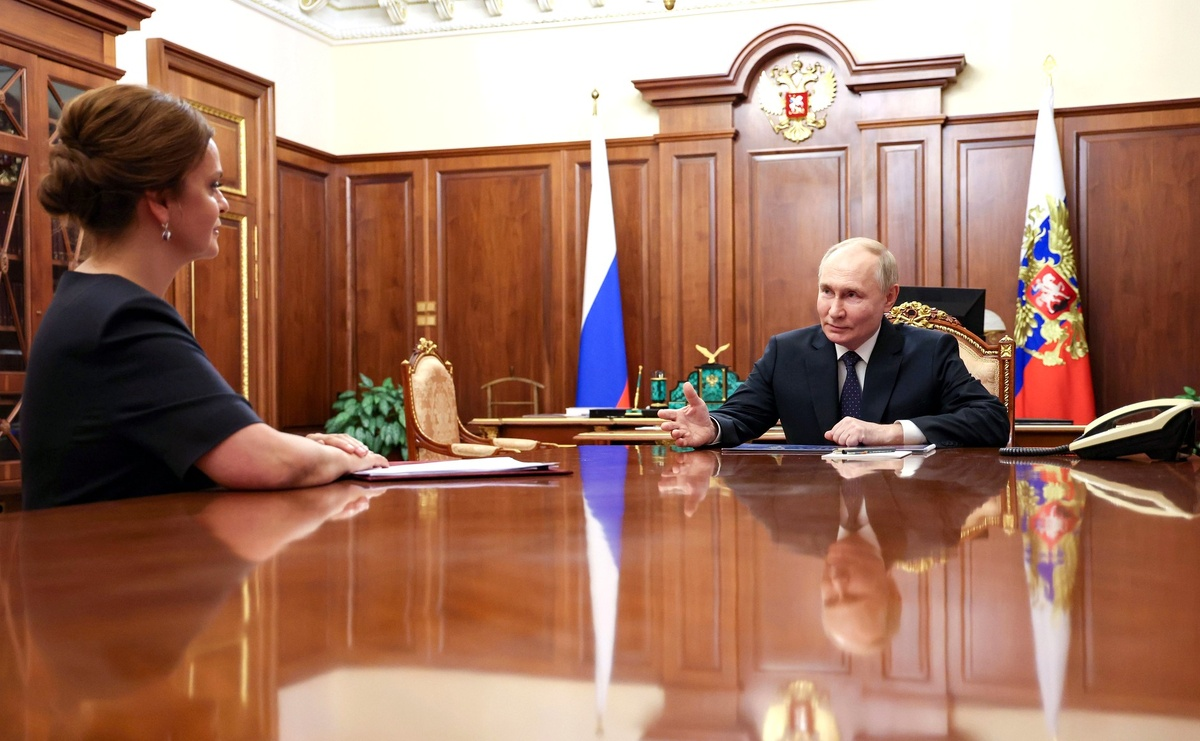 В начале прошлой недели Владимир Путин назначил трёх заместителей министра обороны Конечно, в первую очередь бросаются в глаза фамилии Фрадков и Цивилёва.-5
