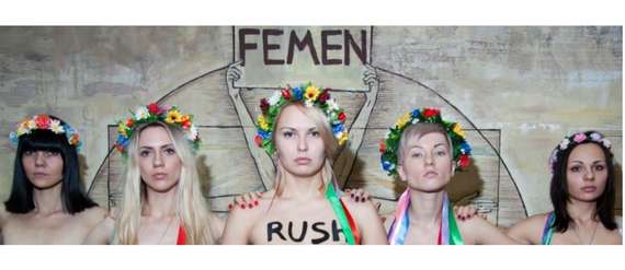Активистки  Femen