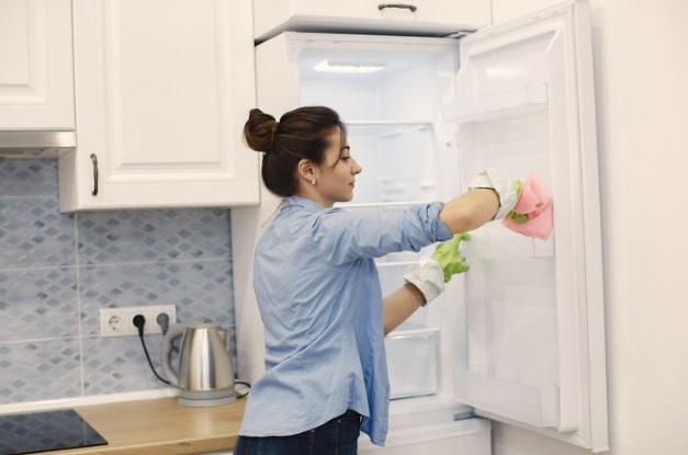 Холодильник пожелтел изнутри: 5 способов вернуть пластмассе белизну лайфхаки,полезные советы,советы хозяйке