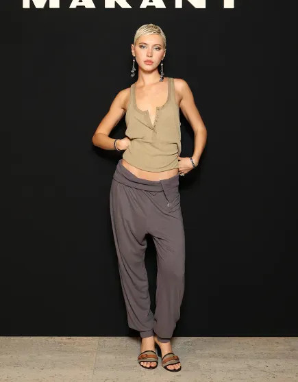 Неделя моды в Париже: Ирина Шейк, Елена Перминова и Диана Крюгер на показе Isabel Marant Marant, Isabel, показе, осеньзима, Елена, Перминова, Ирина, подиум, другие, супермодель, Тугаард, Крюгер, Тенни, Диана, Консани, рамках, коллекции, Самойловой, 2026Ирина, 2026Алекс