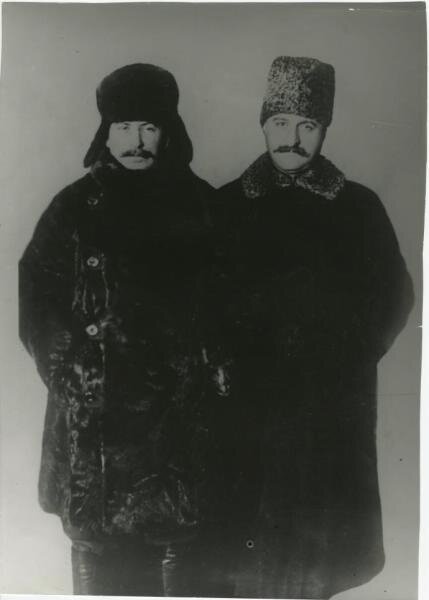 Иосиф Сталин и Серго Орджоникидзе. Неизвестный автор, 1920-е, МАММ/МДФ.