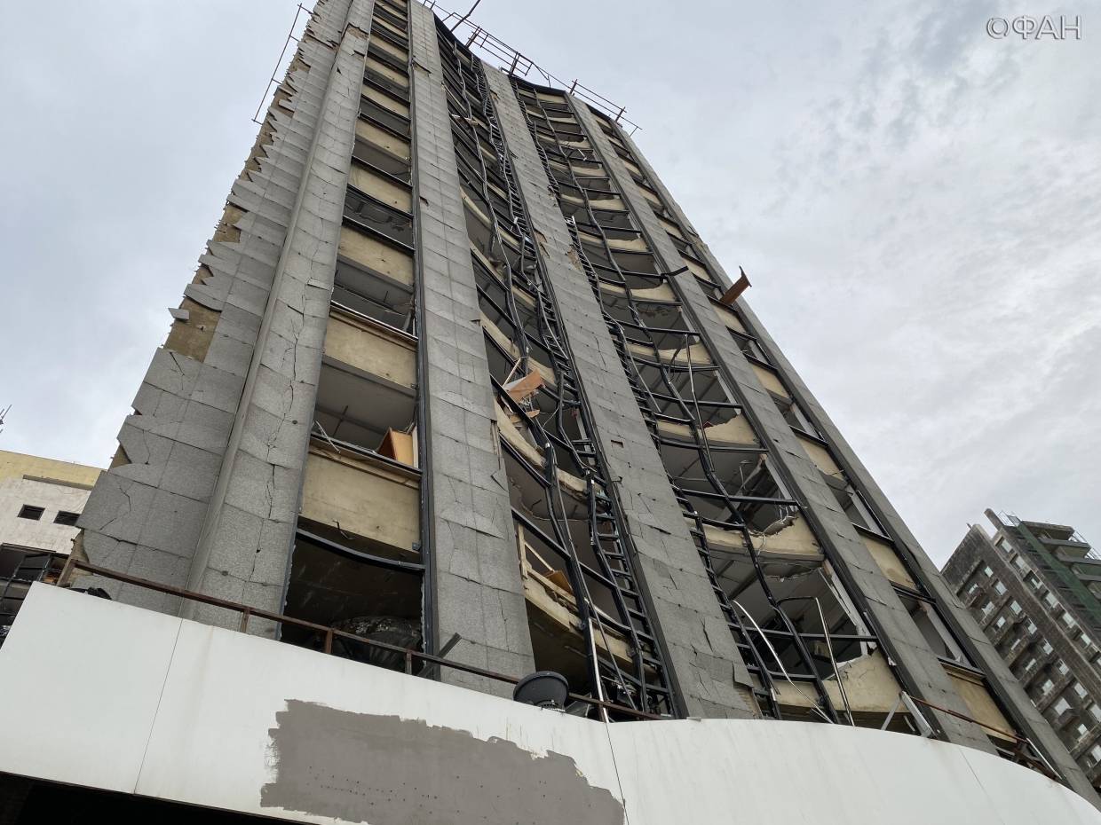 «Банки украли все наши деньги»: ливанский бизнесмен рассказал о кризисе в стране Весь мир