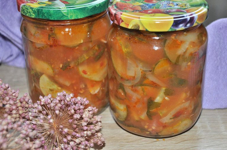 Бабушкин салат из огурцов — простая и вкусная консервация