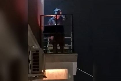 Россиянина накажут за готовку на балконе