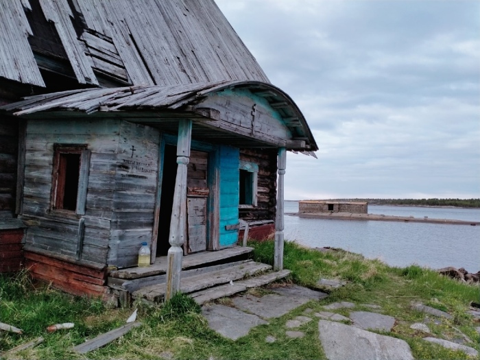 Изба, ставшая для многих верующих святыней.  /Фото: пользователь Андрей Сергеевич, «Подслушано/Кемь» в «ВК»