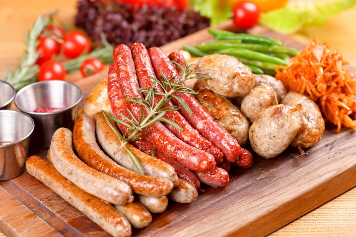 Что попробовать в Австрии из мяса - колбаски и сосиски