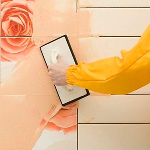 Какая затирка швов плитки не поменяет свой цвет при намокании Какая затирка швов плитки не поменяет свой цвет при намокании самоделкин,сделай сам,советы