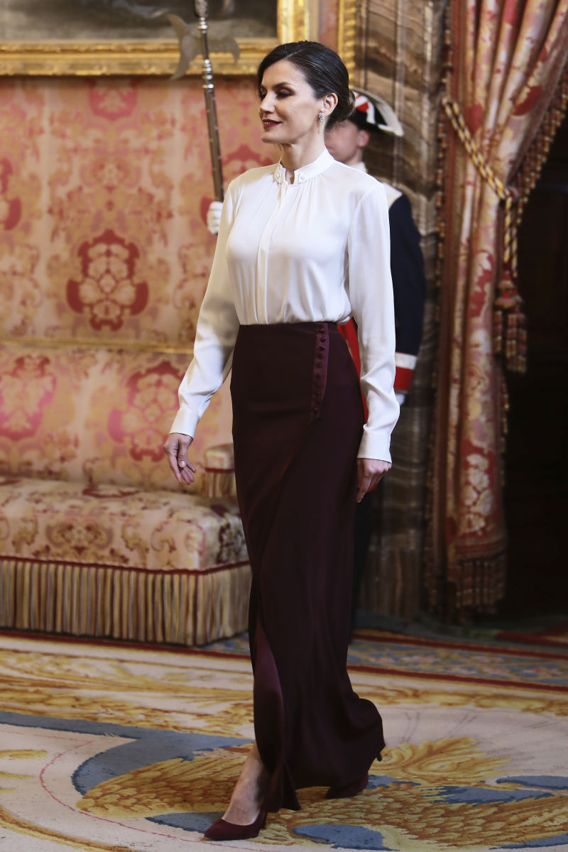 Мудрый гардероб! 5 вещей, которые обязательно должны быть в шкафу у женщин 45+ Мудрый гардероб! 5 вещей, которые обязательно должны быть в шкафу у женщин 45+ гардероб,женщина,советы