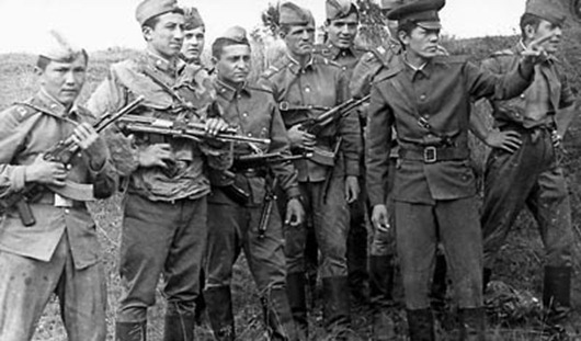 Фотографии из семейных альбомов 60-х - 70-х годов Фотографии из семейных альбомов 60-х - 70-х годов
