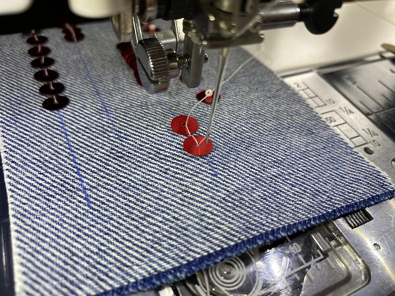 Как пришивать пайетки вручную и на швейной машине мастер-класс,шитье