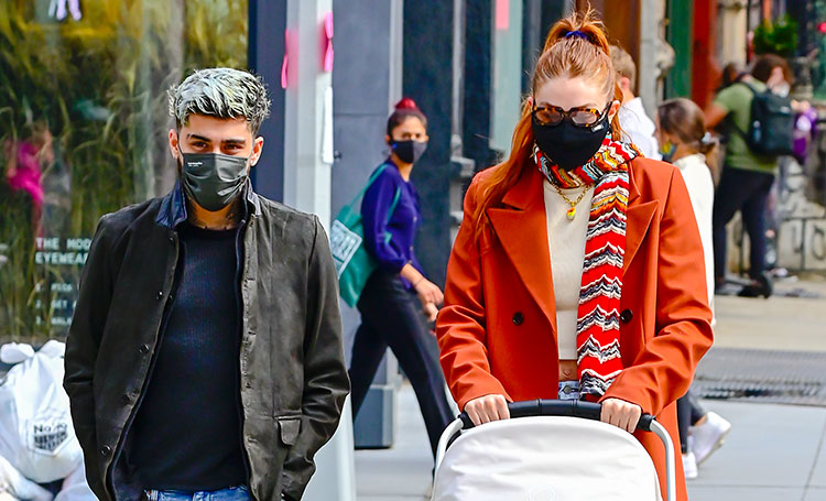 Редкий выход: Джиджи Хадид и Зейн Малик на прогулке с дочерью в Нью-Йорке