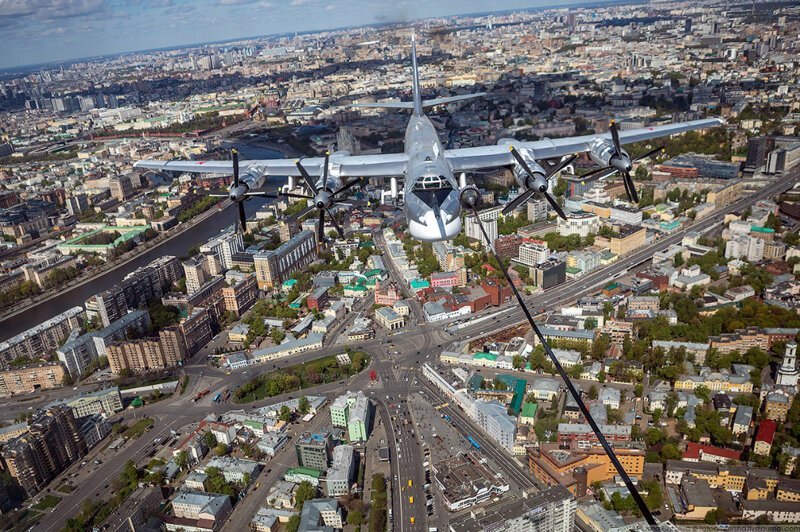 Москва из кабины самолета Ил-78 Москва из кабины самолета Ил-78